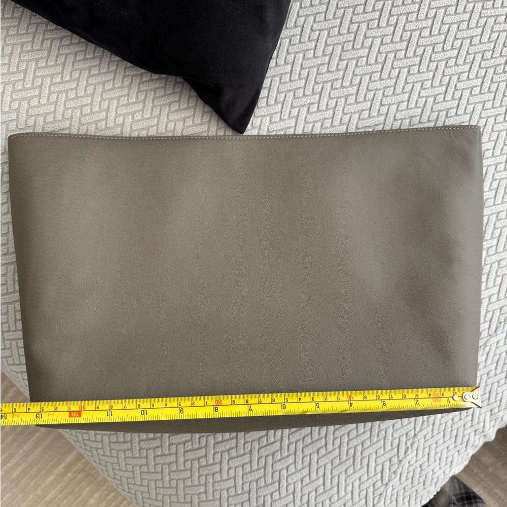 Cuyana Classic Easy Tote Insert Organizer Grey Leather